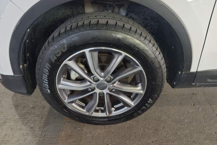 Used Geely Auto Emgrand X7 Sport 2021 Million Edition 1.8TD DCT Two-Wheel Drive Comfort Model Left Front Wheel Hub