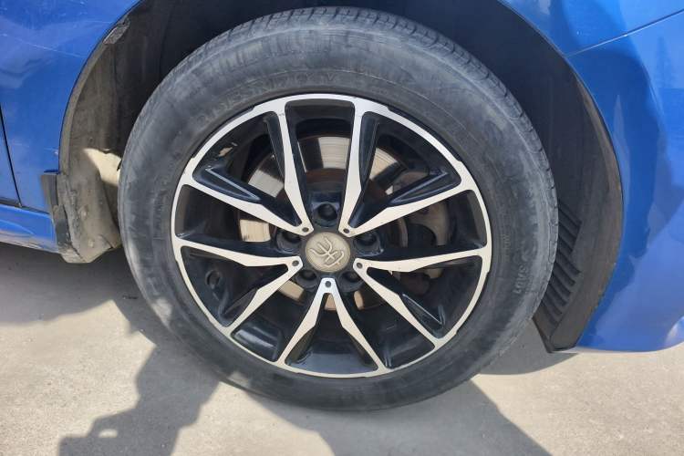 Used BYD Song MAX 2017 1.5T Automatic Smart Connect Prestige 7-Seater
