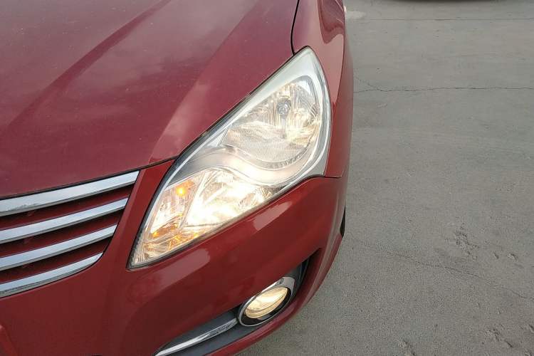 Used Hyundai Celesta 2015 1.6L Automatic Comfort Model
