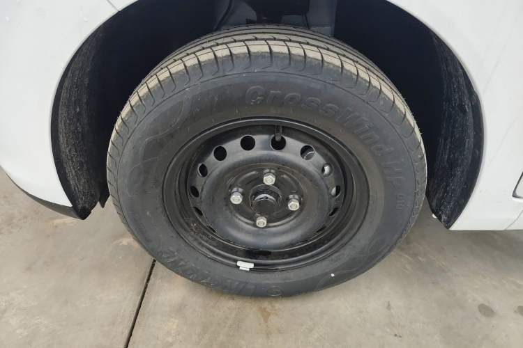 Used Wuling Hongguang New Energy 2024 All-Electric Model 300KM Practical Version
