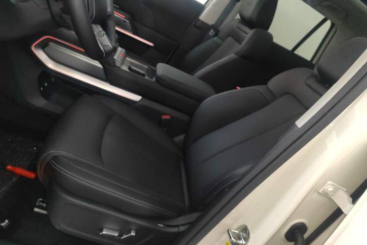 Used Formula Leopard Titanium 3 2025 501 km All-Wheel Drive Intelligent Driving Max Edition