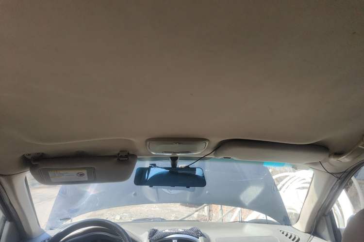 Used Huatai Santa Fe Classic 2012 2.0L Gasoline Manual Two-Wheel Drive Comfort Version Headliner