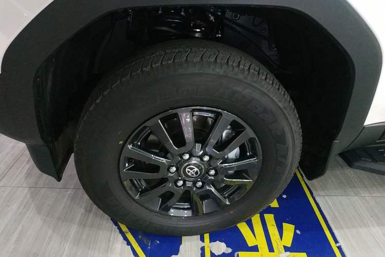 Used Toyota Prado 2025 2.4T Cross-Border BX Edition 5 Seats
