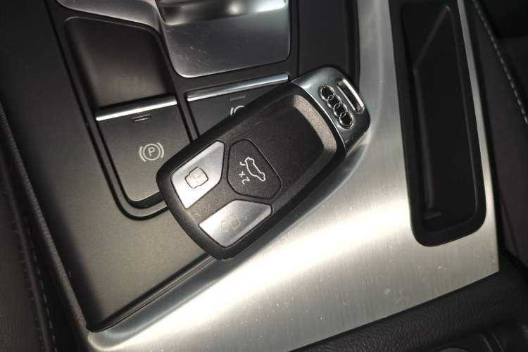 Used Audi A4L 2020 40 TFSI Fashion Dynamic Model