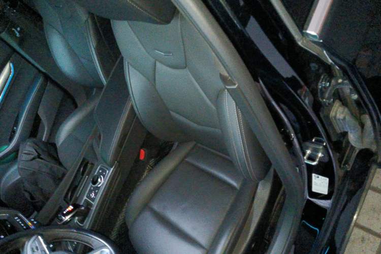 Used Cadillac CT5 2022 28T Luxury Version (Standard Edition) Left Front Seat