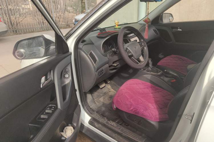 Used Hyundai ix25 2015 2.0L Automatic Two-Wheel Drive Intelligent GLS