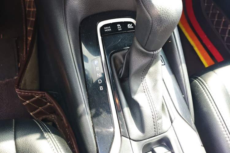 Used Toyota Levin 2021 Dual-Engine 1.8H E-CVT Luxury Edition Gear Lever