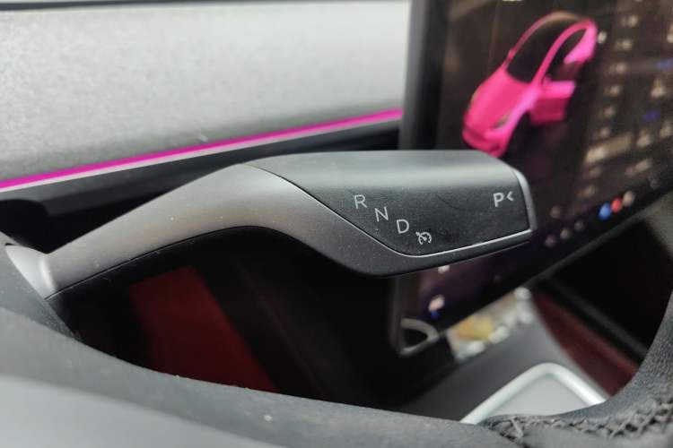 Used Tesla Model Y 2024 Rear-Wheel-Drive Version
