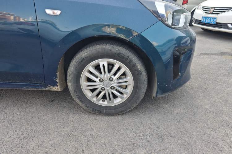 Used Kia Pegas 2017 1.4L Manual Fashion Edition Smart Right Front Wheel Hub