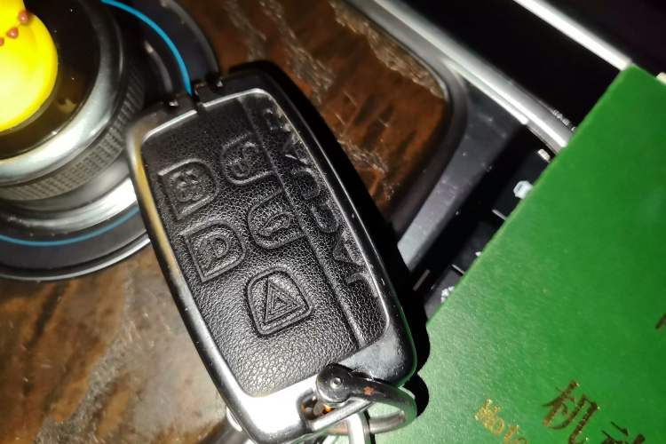 Used Jaguar XFL 2017 XFL 2.0T 240PS Premium Edition Vehicle Key