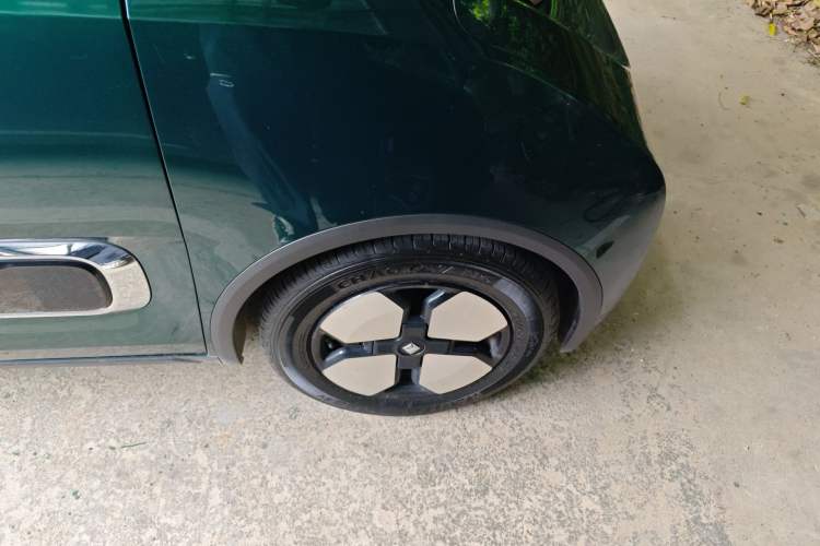 Used Baojun KiWi EV 2022 Artist Lite Edition Lithium Iron Phosphate