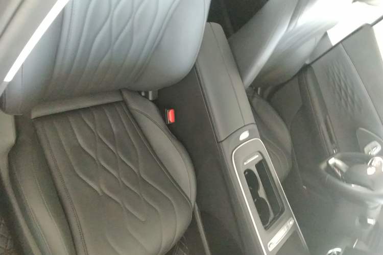 Used Chery Fengyun A8L 2025 1.5 TGDI 145 km Luxury Version Right Front Seat