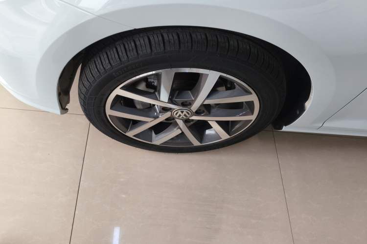 Used Volkswagen Golf 2018 230TSI Automatic Luxury Version