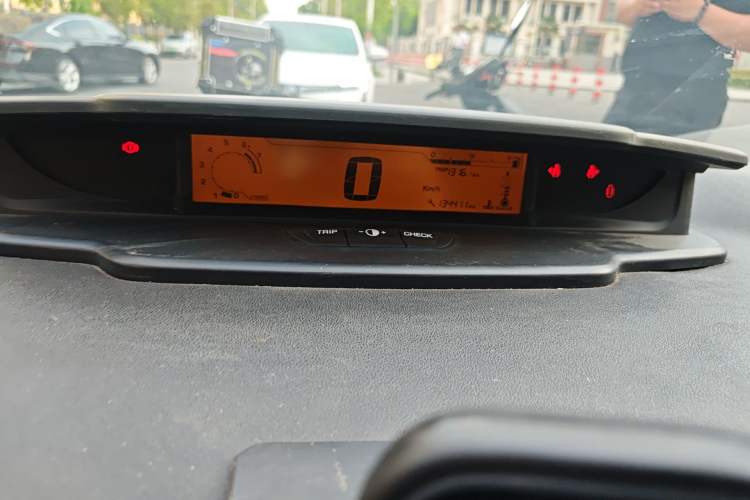 Used Citroen C-Quatre 2014 1.6L Manual Car Connectivity Edition
