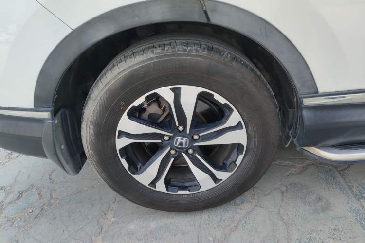 Used Honda CR-V 2017 240TURBO CVT Front-Wheel Drive Fashion Edition