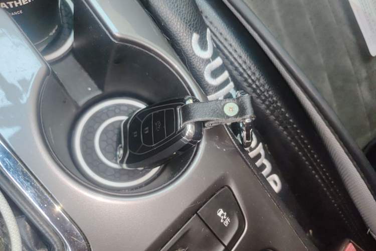 Used Chevrolet Cruze 2017 1.5L Automatic Pioneer Sunroof Edition Vehicle Key