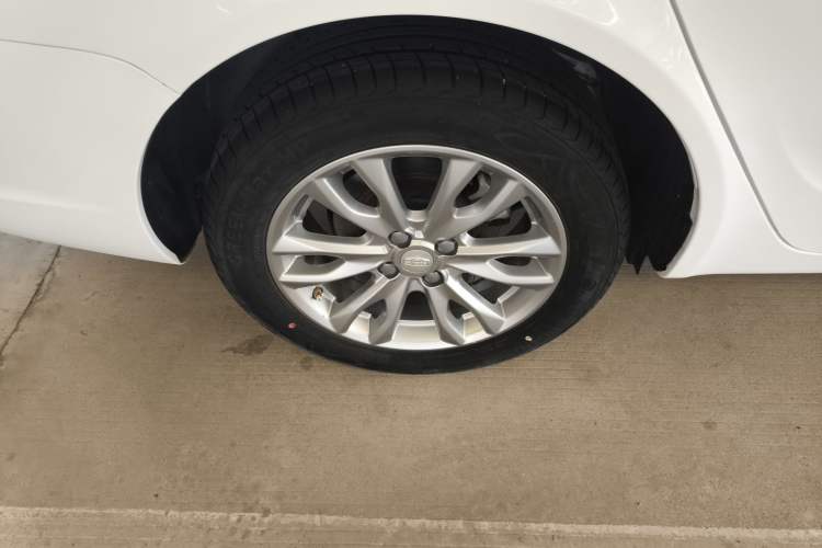 Used Geely Auto Vision 2019 Upgraded Model 1.5L CVT Luxury Version China VI Standard