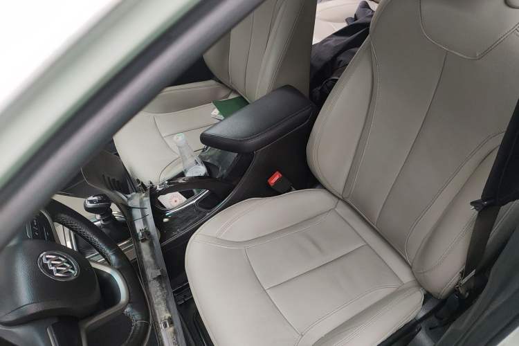 Used Buick GT 2018 15T Manual Elite Version China V Standard
