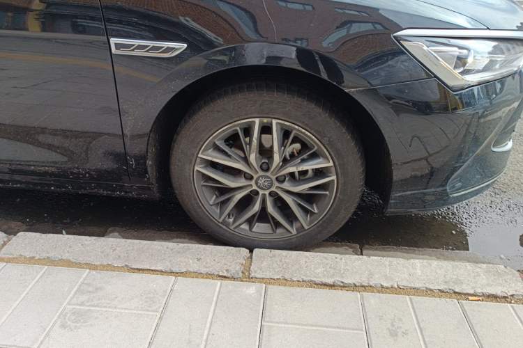 Used BYD Qin PLUS 2023 Champion Edition DM-i 120KM Leading Model
