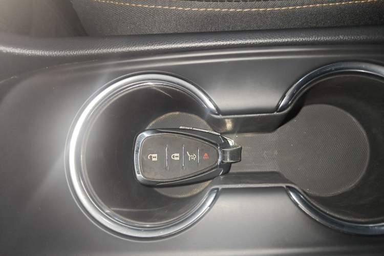 Used Chevrolet Equinox 2019 535T Automatic YuJie Edition China VI
