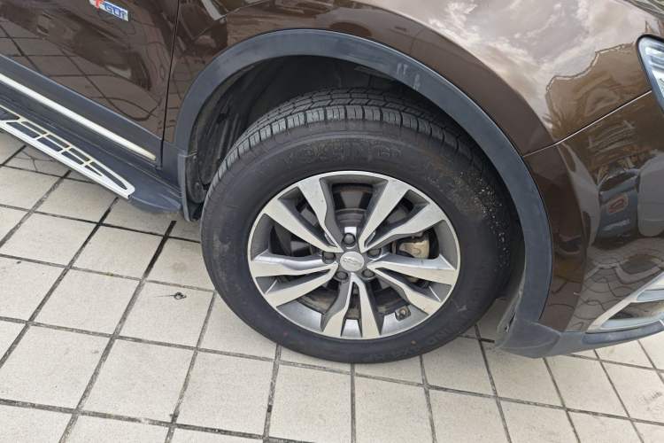 Used Geely Auto Emgrand X7 Sport 2016 1.8TD Automatic ZhiZun Version Right Front Wheel Hub