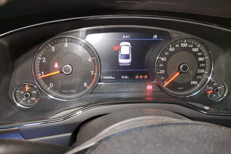 Used Volkswagen Phideon 2019 380TSI Two-Wheel Drive Business Edition China VI Standard
