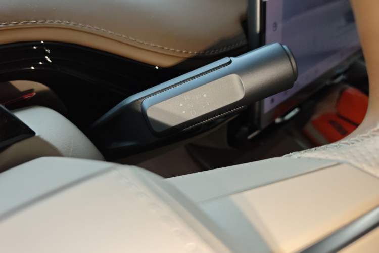 Used Hyptec HT 2025 825 Max