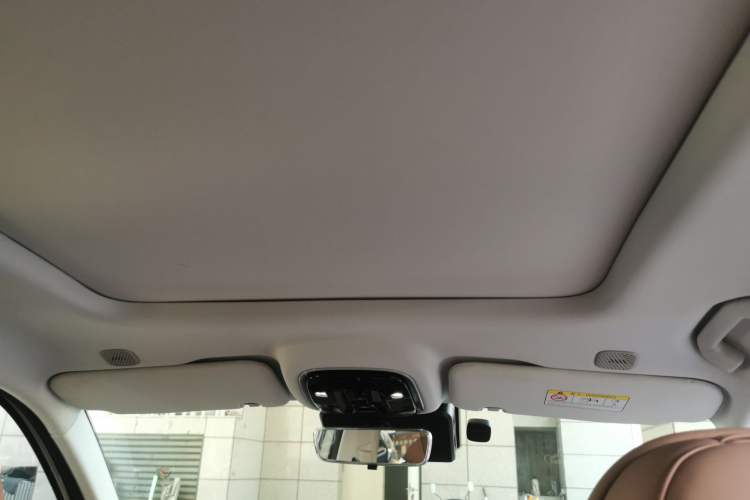 Used Chery Tiggo 8 L 2024 2.0T Two-Wheel-Drive Luxury Version 7 Seats
