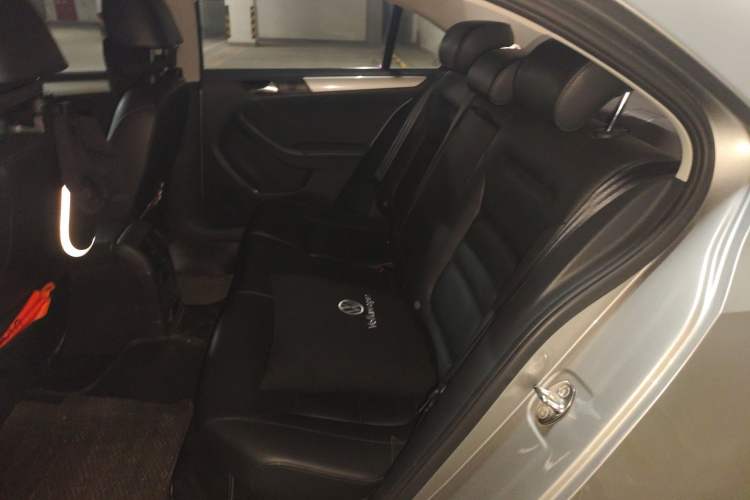 Used Volkswagen Sagitar 2014 Revised Version 1.4TSI Automatic Luxury Edition
