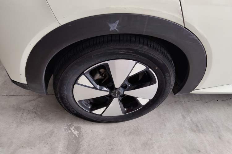 Used BYD Dolphin 2023 420 km Fashion Edition
