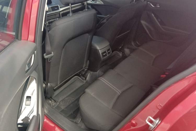 Used Mazda Mazda 3 Axela 2017 Sedan 1.5L Automatic Luxury Model Emission Standard China V
