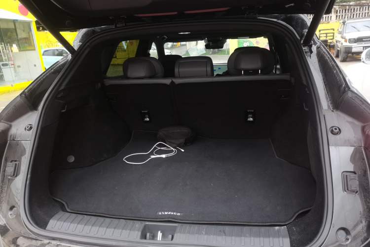 Used Lynk & Co 08 EM-P 2023 120km Long-Range Pro