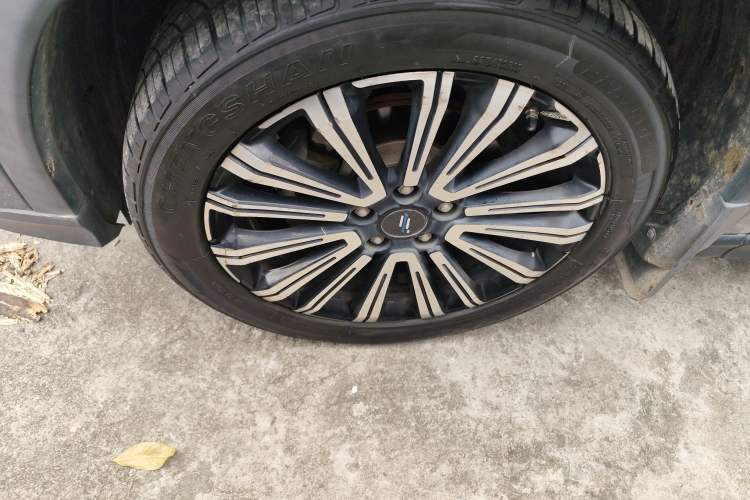 Used CHANGAN OSHAN X5 2021 1.5T DCT Prestige Edition Exterior 4