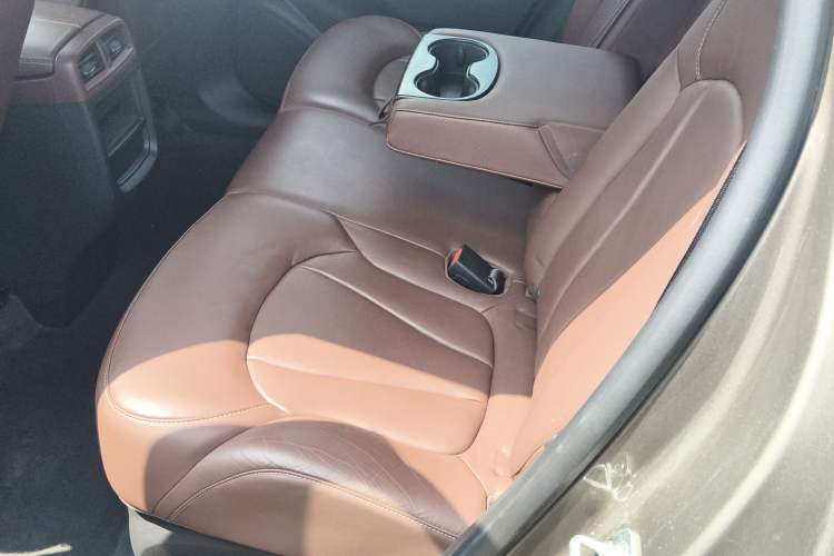 Used Buick Envision 2015 20T Two-Wheel-Drive Elite Model
