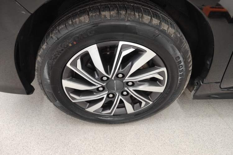 Used SAIC MAXUS G20 2021 Facelifted PLUS 2.0T Gasoline Automatic Luxury Edition