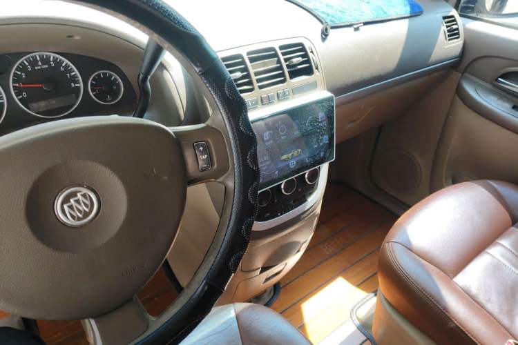 Used Buick GL8 2014 2.4L Classic Edition
