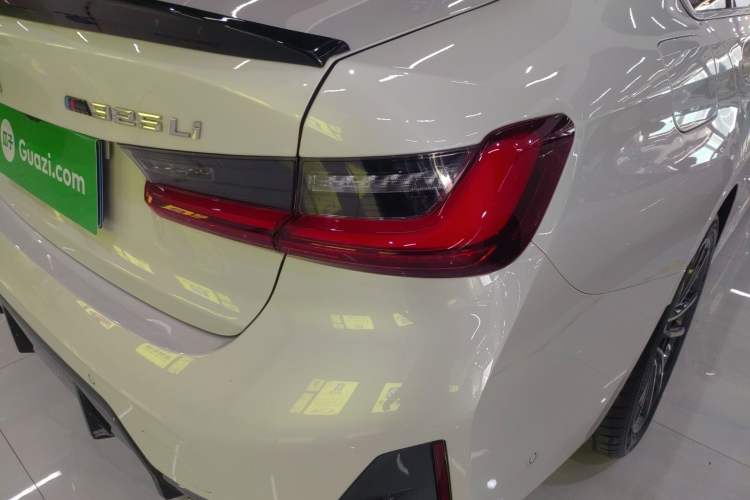 Used BMW 3 Series 2025 325Li M Sport Package Right Rear Taillight