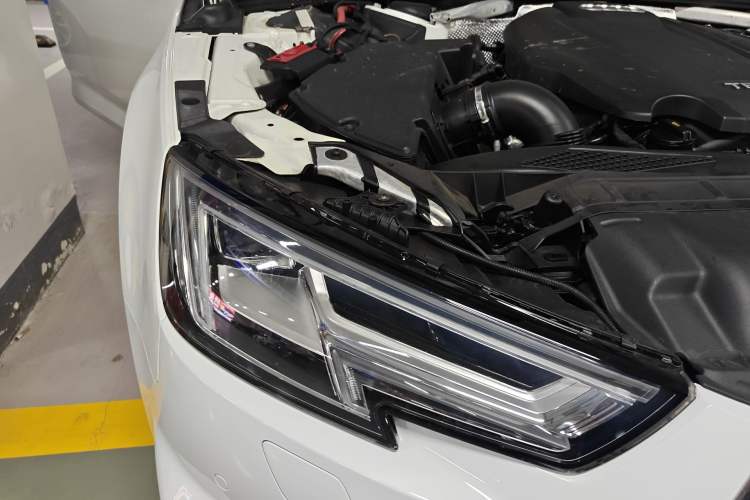 Used Audi A4L 2019 40 TFSI Ambition China VI Right Front Headlight