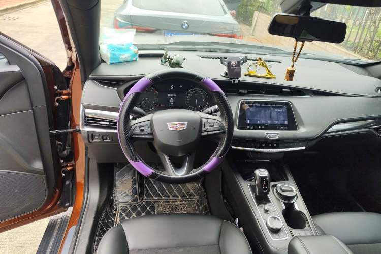 Used Cadillac XT4 2018 28T Two-Wheel Drive Tech Version
