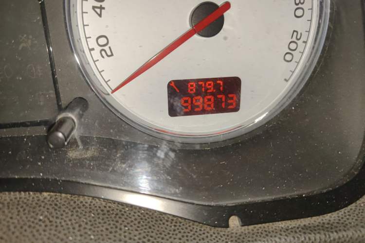 Used Peugeot 307 2010 Hatchback 1.6L Manual Comfort Edition Odometer Close Up