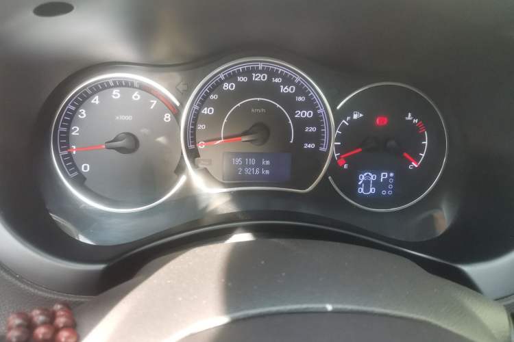 Used Renault Koleos 2012 2.5L 4x4 Comfort Edition with Navigation