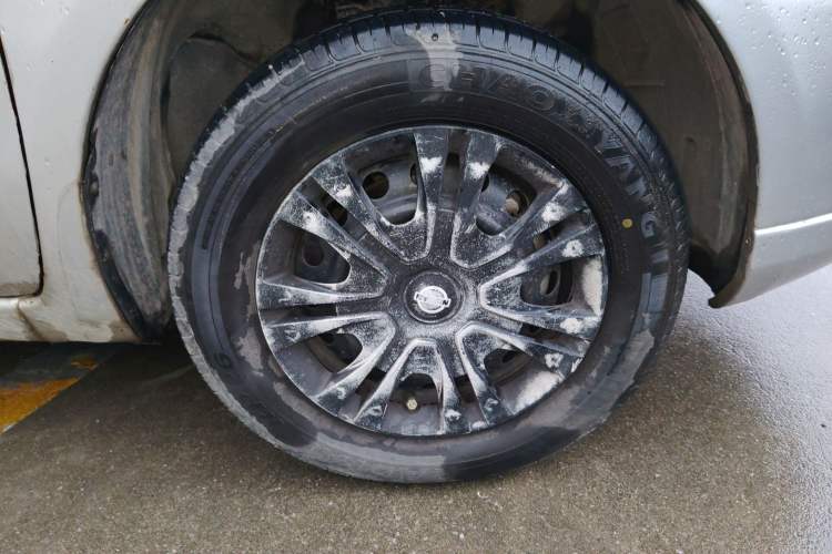 Used Nissan Livina 2007 1.6L Manual All-Around Version Right Front Wheel Hub
