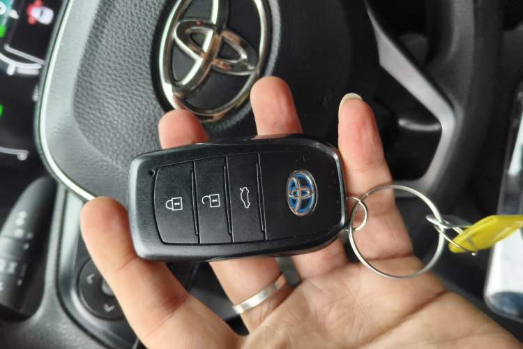 Used Toyota Levin 2023 Smart Electric Hybrid Dual-Engine 1.8L Leading Edition Vehicle Key