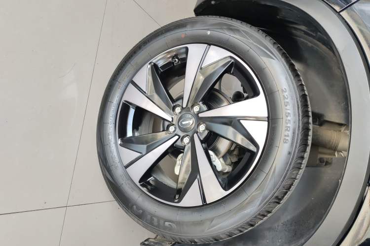 Used GAC Trumpchi GS4 2023 270T Automatic Smart Drive Technology Edition Right Rear Wheel Hub