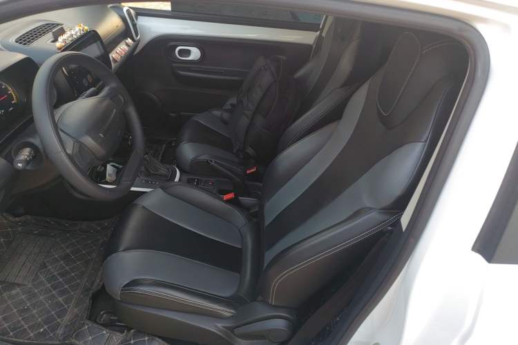 Used Roewe Clever 2022 311km QiQi BoBo Edition