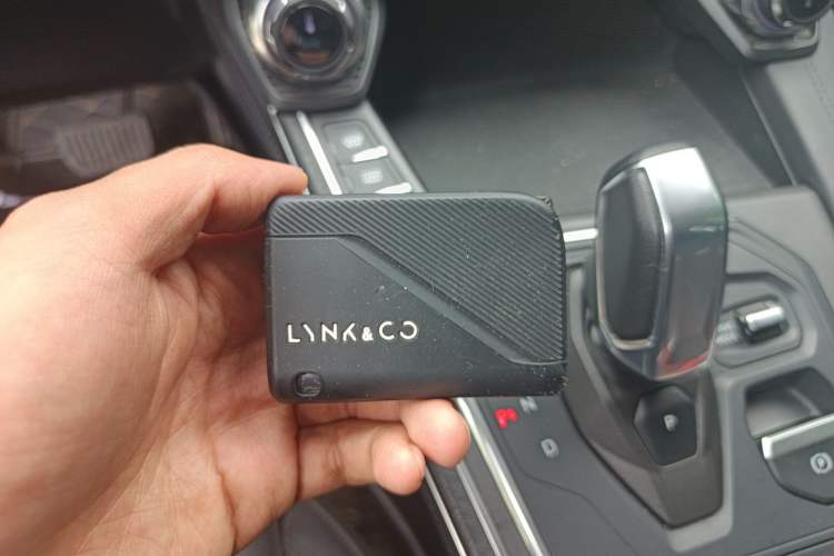 Used Lynk & Co 01 2021 2.0TD Two-Wheel-Drive Pro Trim Vehicle Key