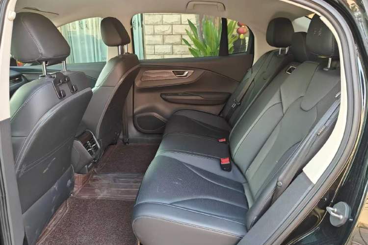 Used Hongqi E-QM5 2023 Base Travel Edition
