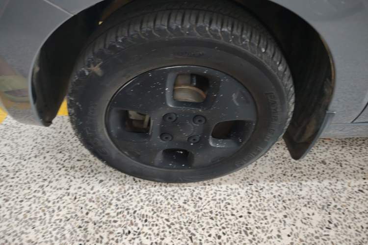 Used Roewe Clever 2021 302 km New Four-Seater Super-Efficient Version
