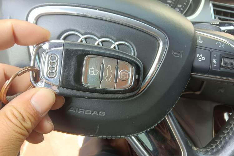 Used Audi A8 2014 A8L 45 TFSI quattro Luxury Model
