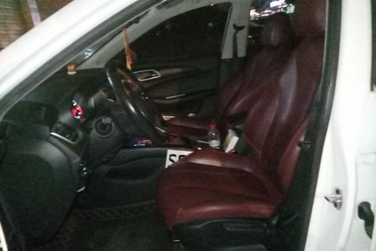 Used Roewe i5 2019 1.5L Automatic 4G Connected Linghao Edition
